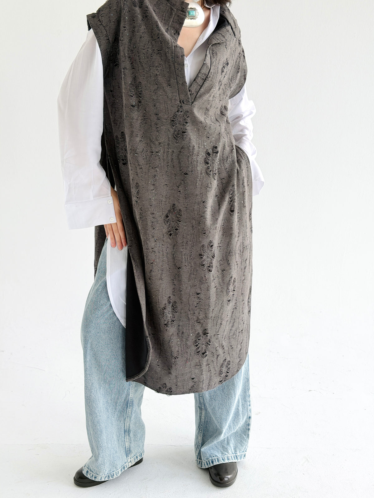 Cutout Detailed Long Vest In Grey