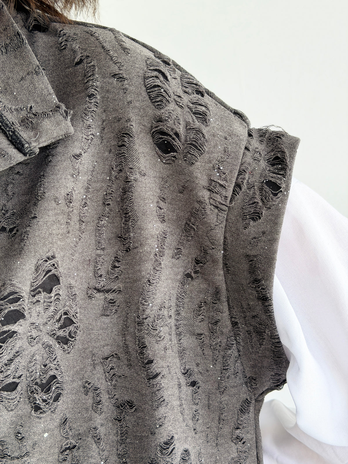 Cutout Detailed Long Vest In Grey