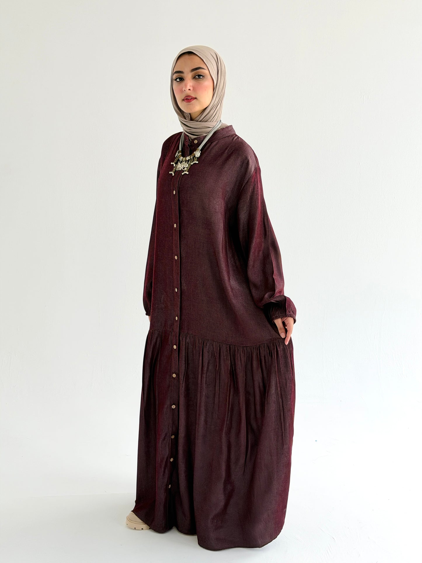 Glow Button Dress In Burgundy