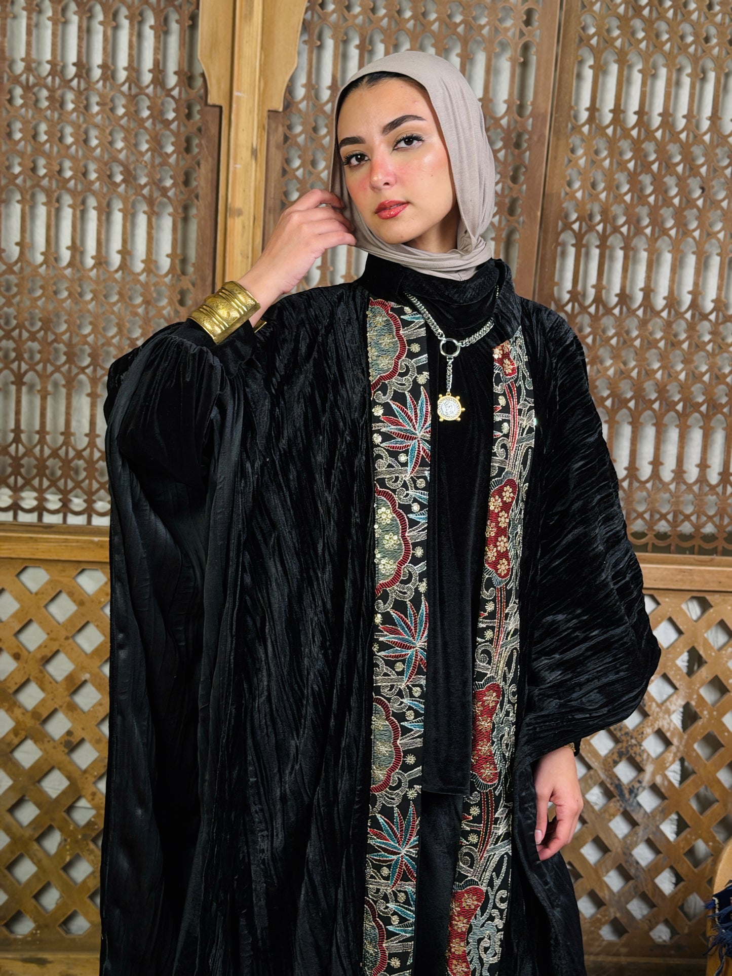 تَجَلِّي — Tagalli Luxury Crushed embroidery Velvet Cape " black "