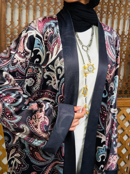 أَلْفَة —Alfa Elegant Paisley Velvet Kimono" black "