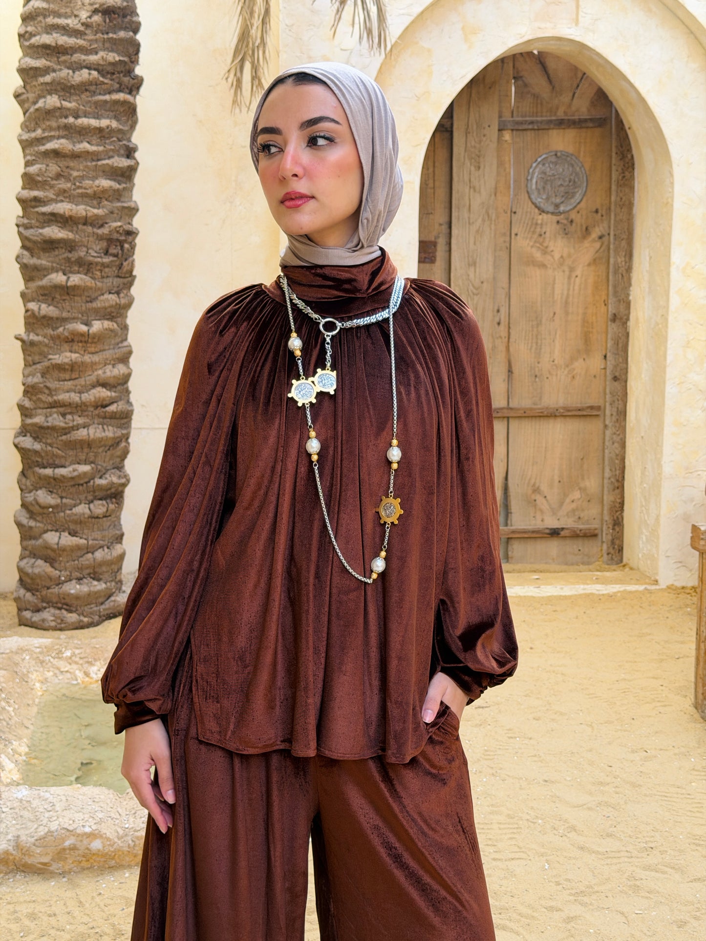 سُكُون — Sukoon Velvet Set" brown "