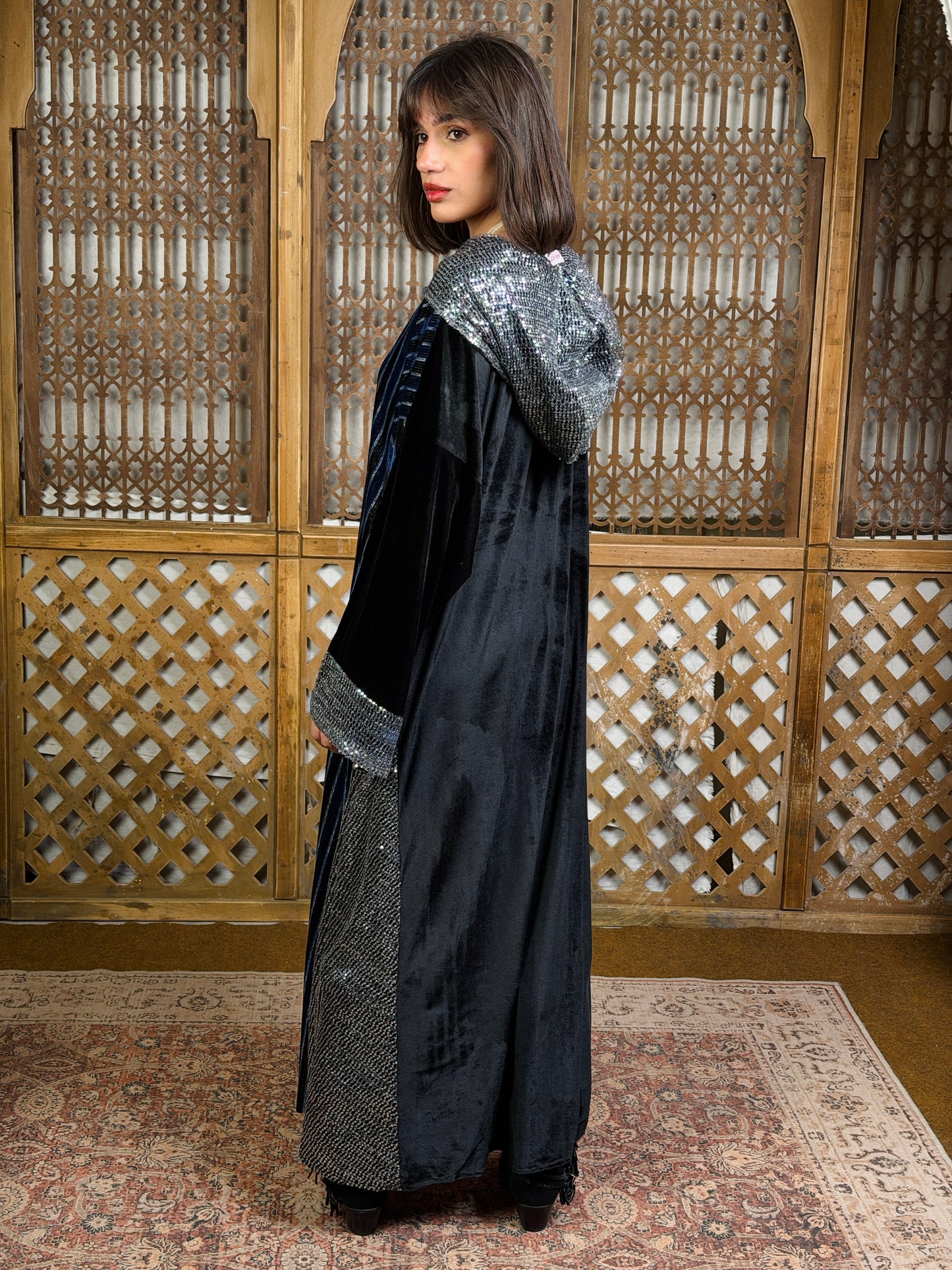 وَدّ — Wodd Sequin Hooded Velvet in Navy
