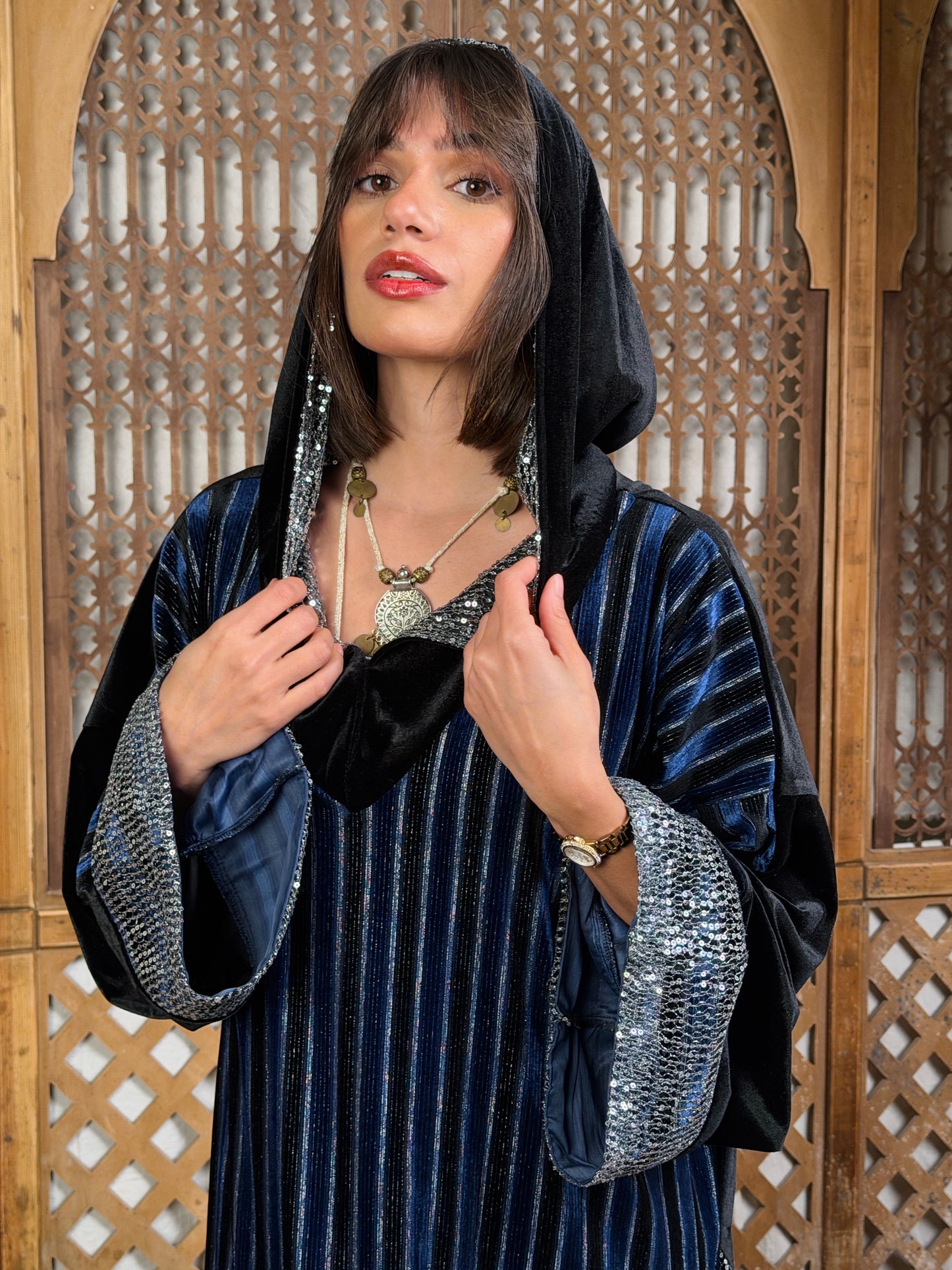 وَدّ — Wodd Sequin Hooded Velvet in Navy