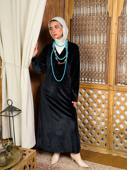 Lamsa - لَمْسَة Velvet Dress with adjustable belt"black"