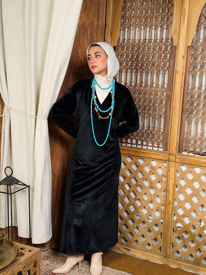 Lamsa - لَمْسَة Velvet Dress with adjustable belt"black"